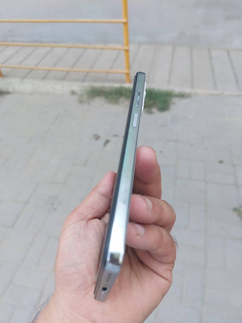 Xiaomi Redmi Note 12 Pro 3