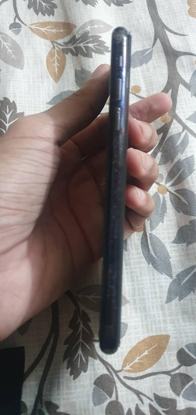 Apple iPhone X 3