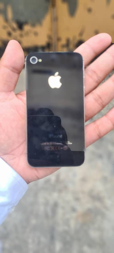 Apple iPhone 4s