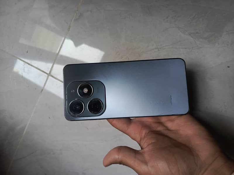 Tecno Spark 20 1