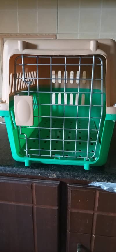 Portable Plastic Pet Carrier Box for Cats & Small Dogs
