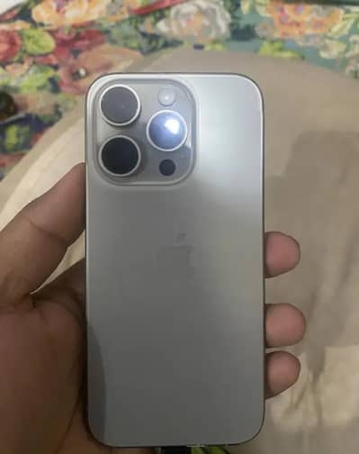 Apple iPhone 15 Pro