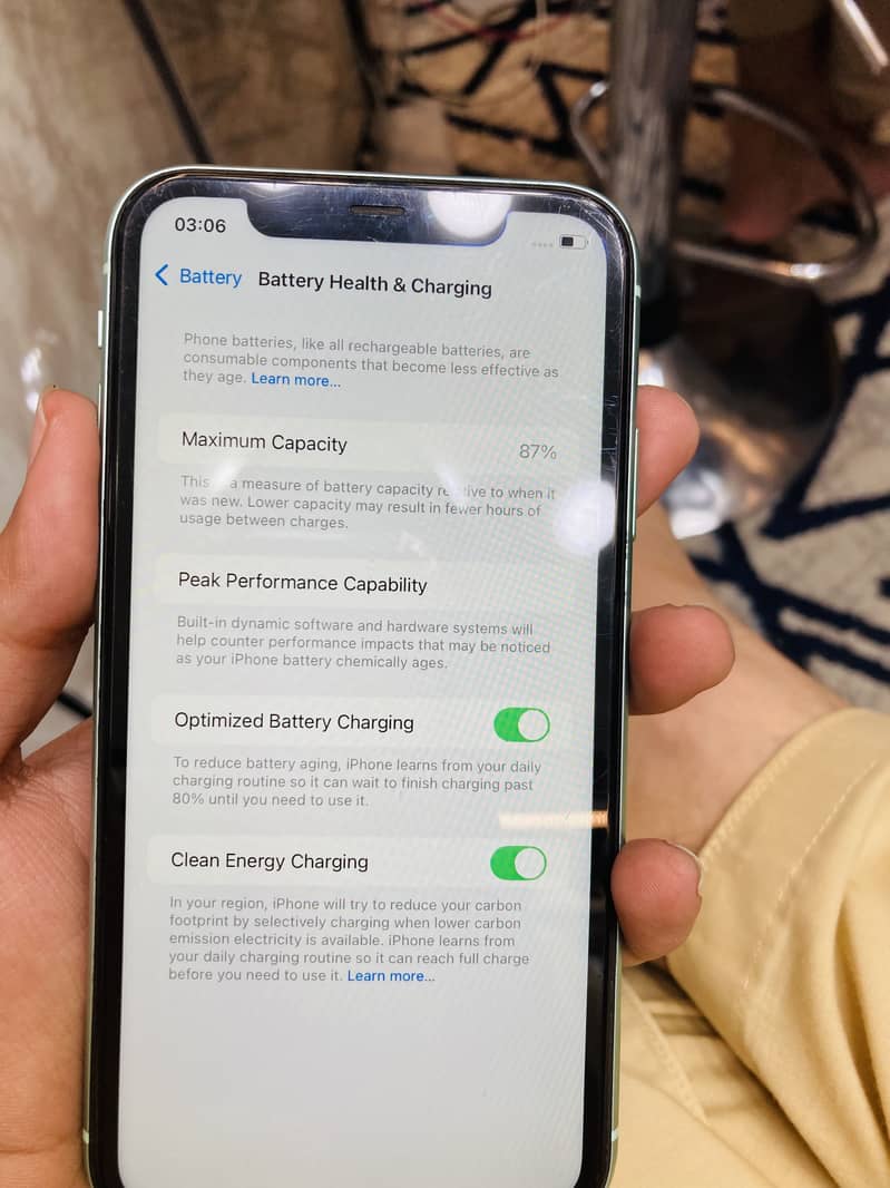 Apple iPhone 11 7