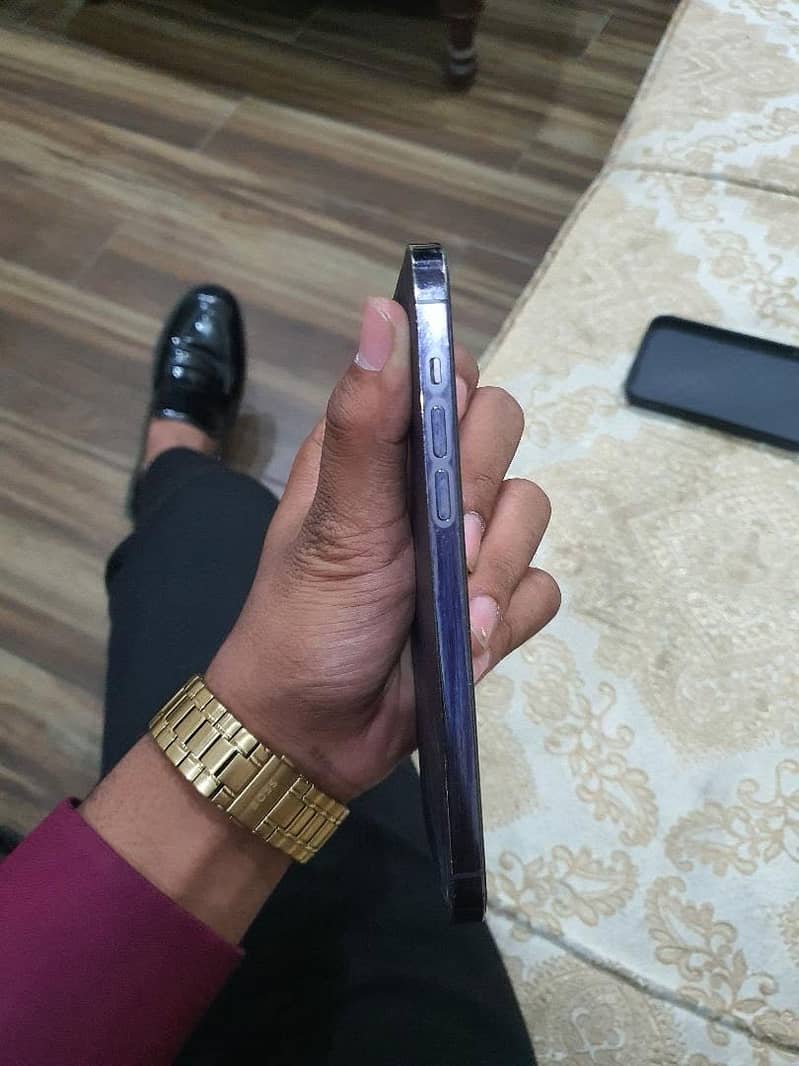 Apple iPhone 14 Pro Max 5
