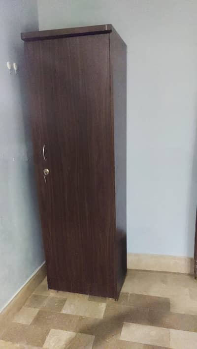Cupboard single door