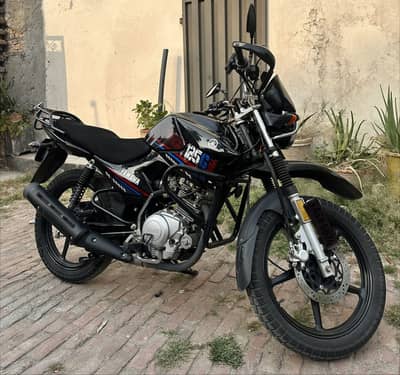 Yamaha YBR 125G 2023 black