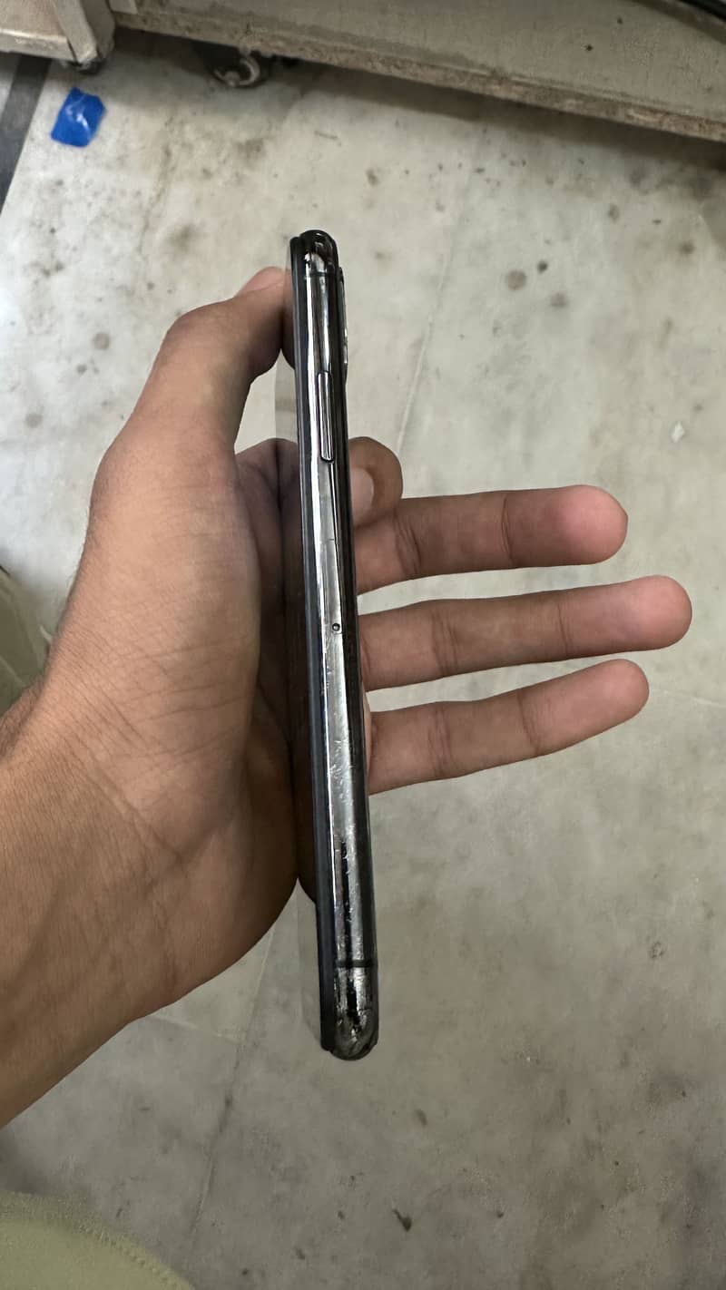 Apple iPhone X 2