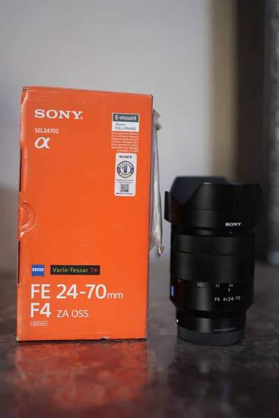 Sony Vario-Tessar T* FE 24-70mm f/4 ZA OSS Lens