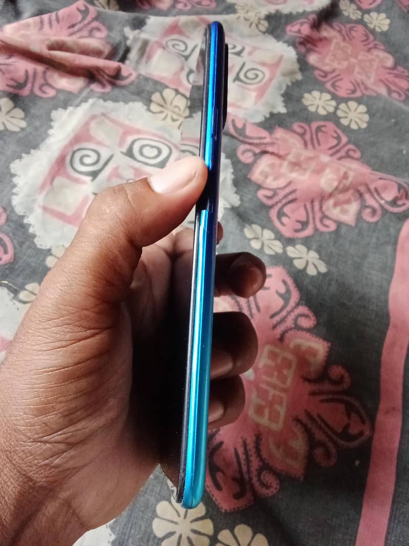 Tecno Spark 4 3/32 5