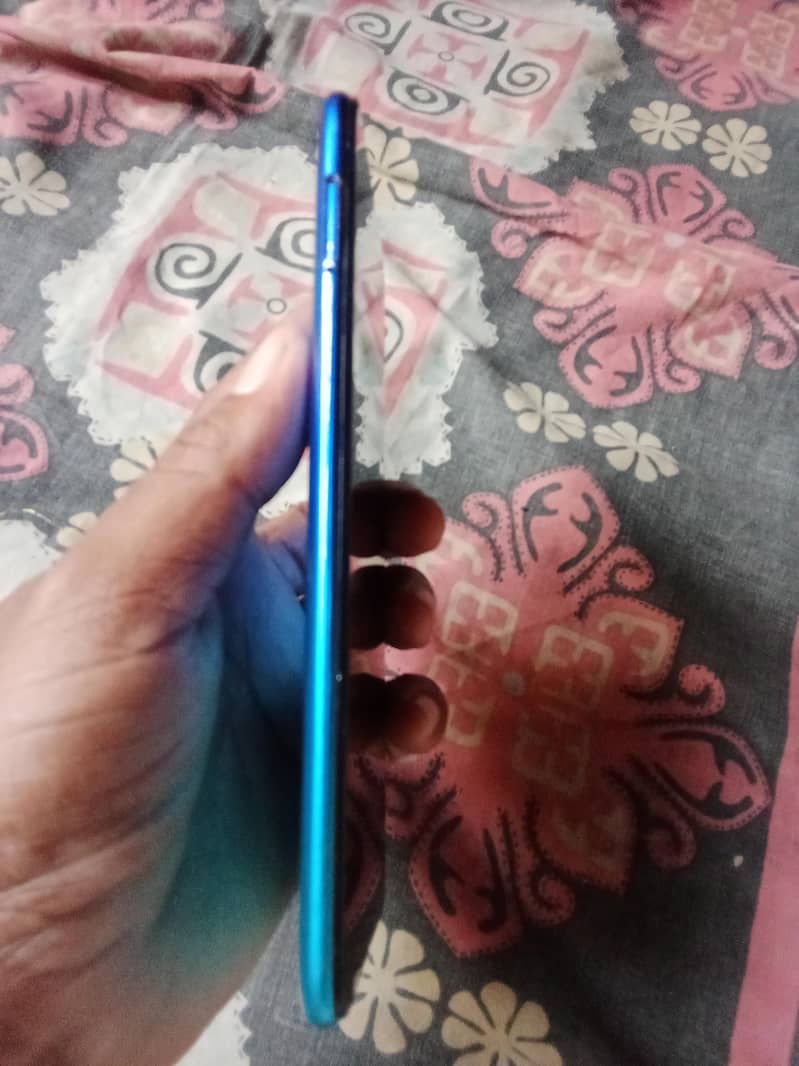 Tecno Spark 4 3/32 6