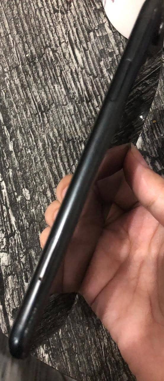 Apple iPhone XR 3