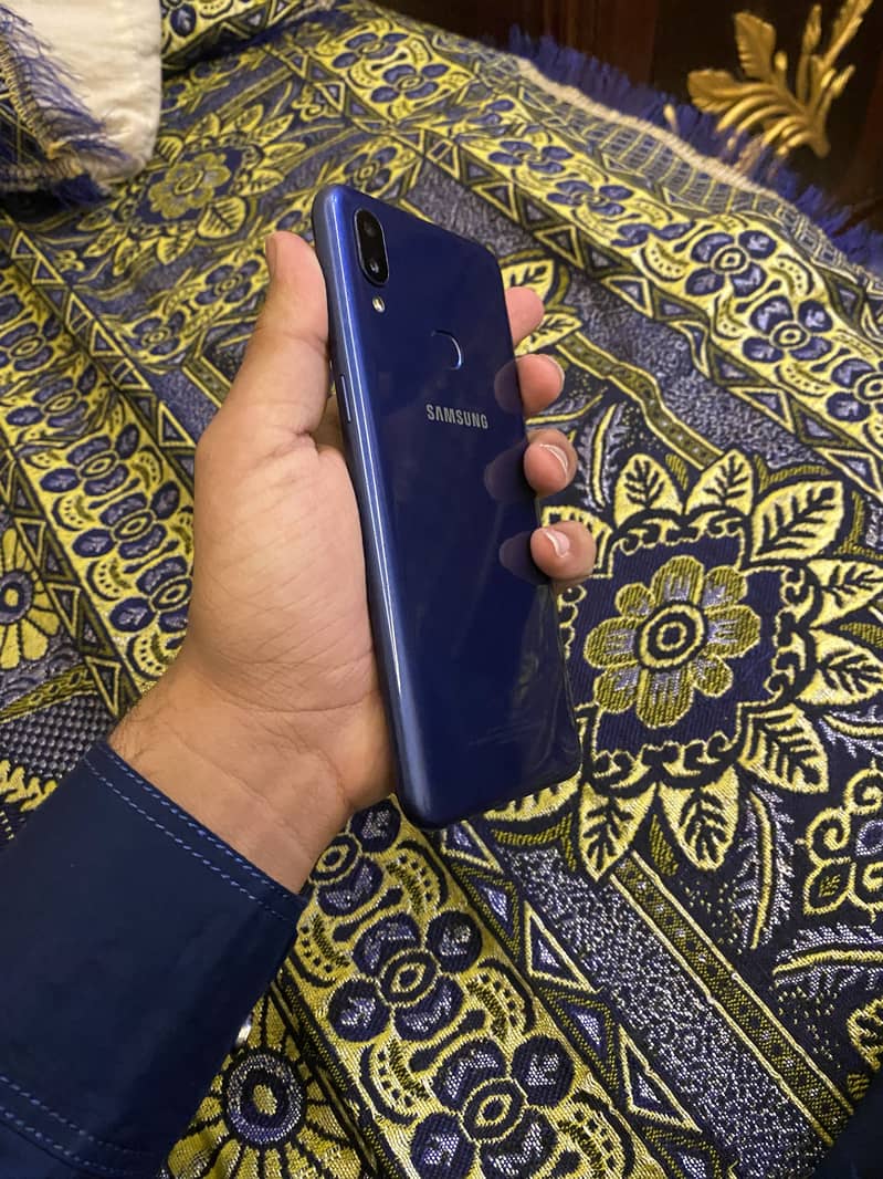 Samsung Mobile A10S 4