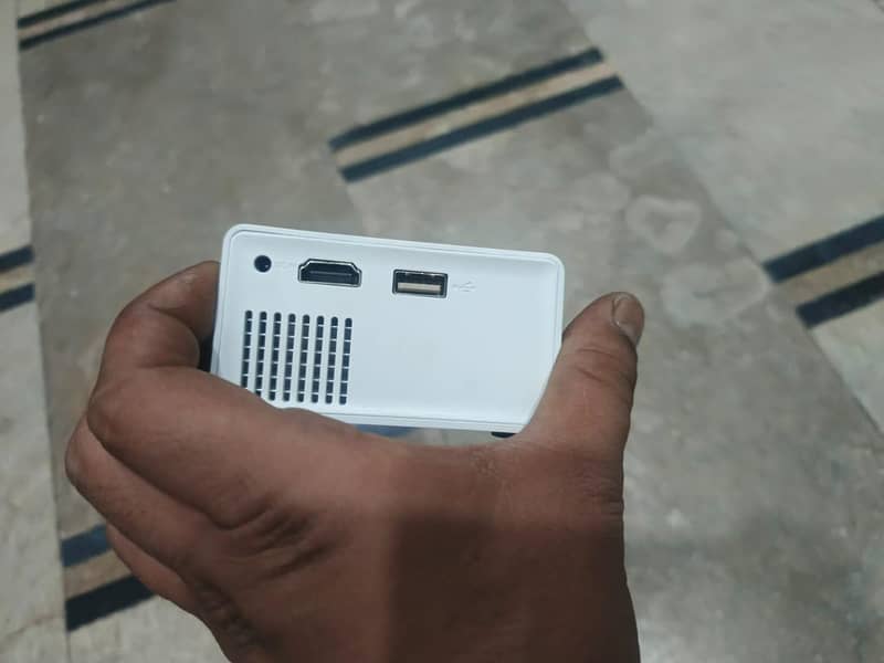 LED multimedia Mini projector 5