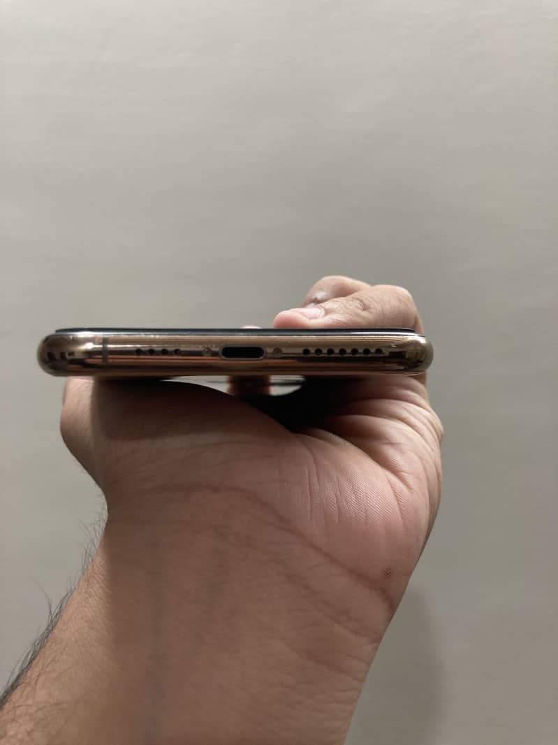 Apple iPhone 11 Pro Max 5