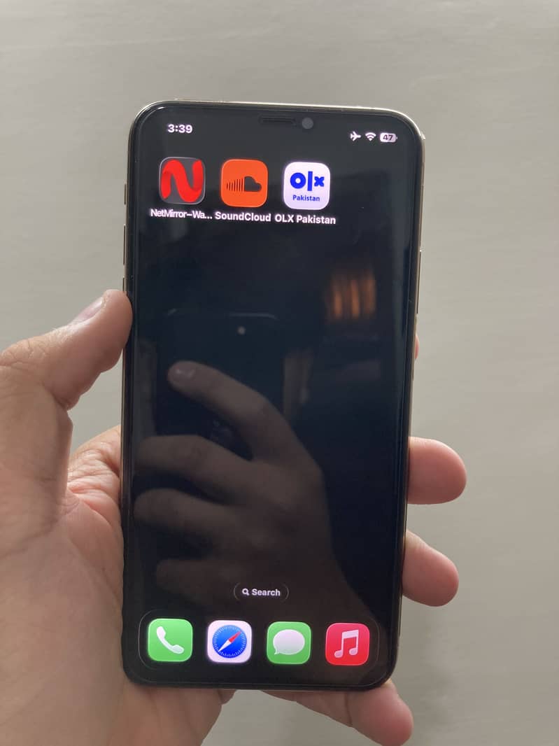 Apple iPhone 11 Pro Max 6