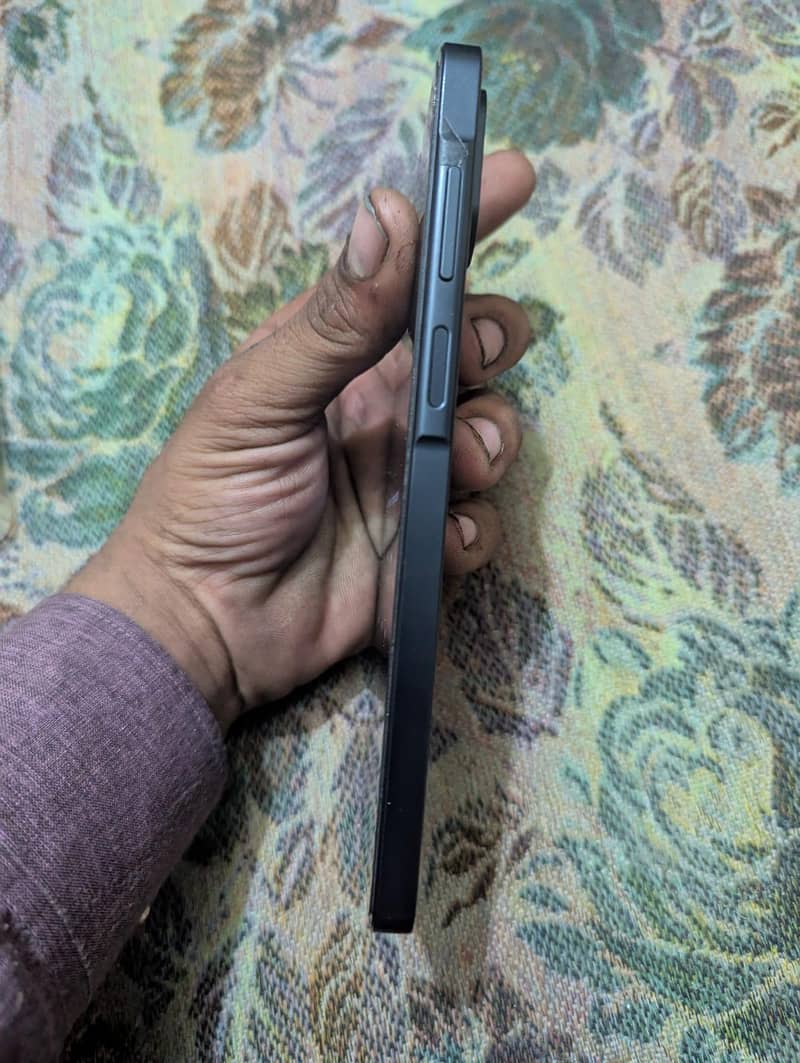 Samsung Mobile A07 3