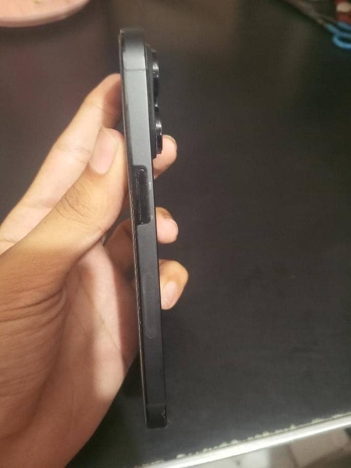 Apple iPhone 14 Pro 1