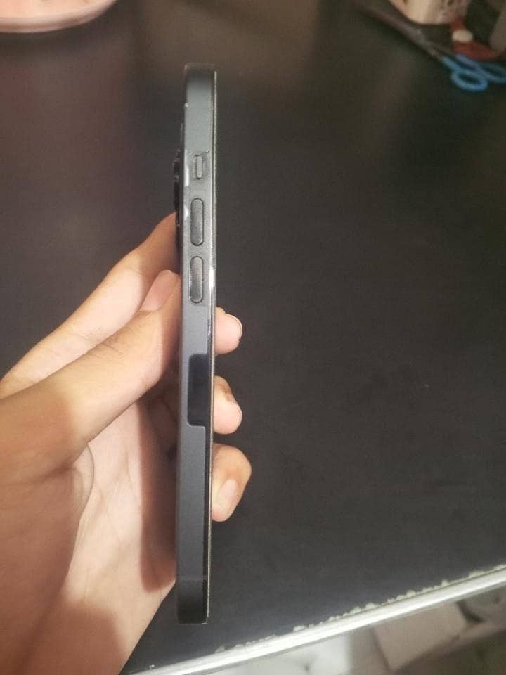 Apple iPhone 14 Pro 2