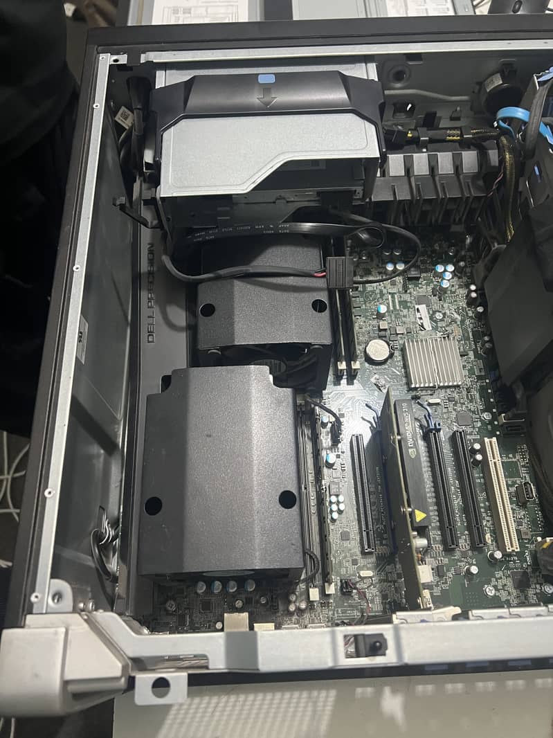 Dell Tower 7810 0