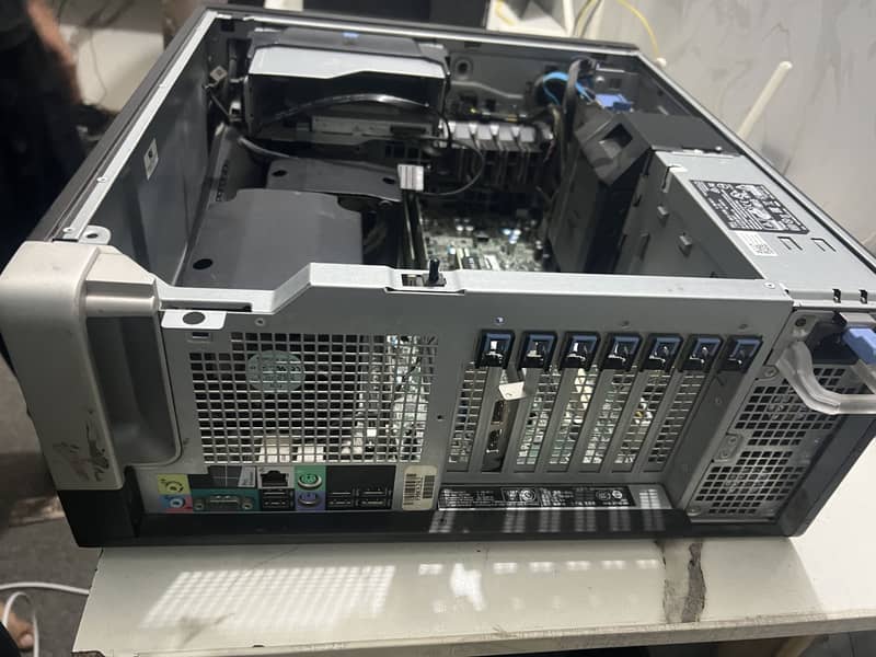 Dell Tower 7810 4