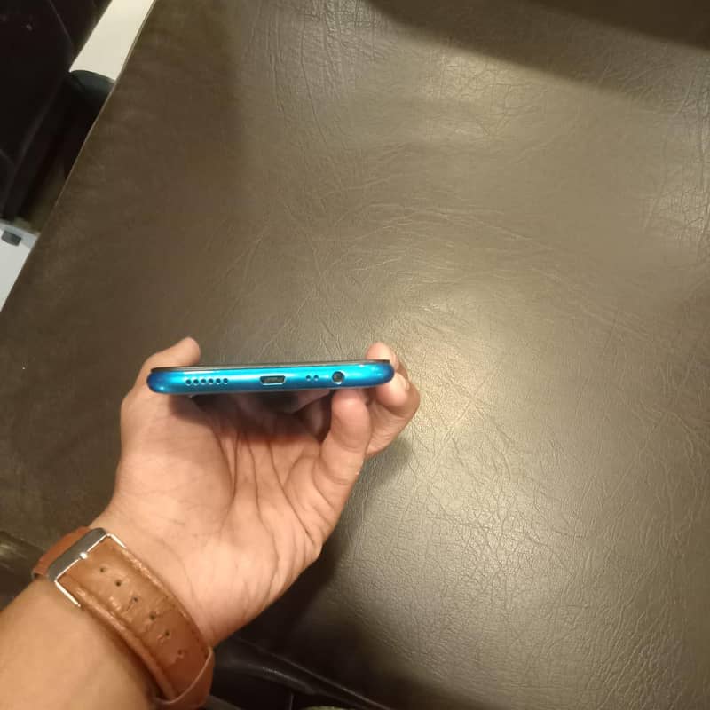 Realme 3 2