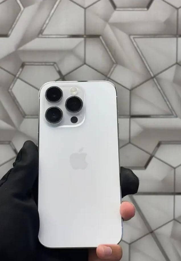 Apple iPhone 14 Pro 0