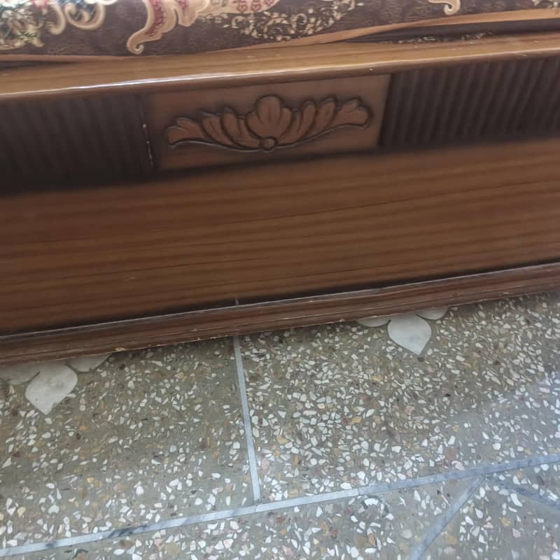 king size bed 1