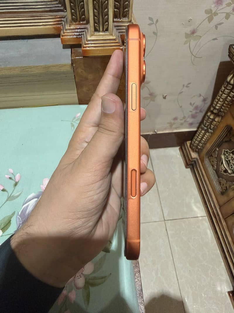 Apple iPhone 17 Pro Max 2