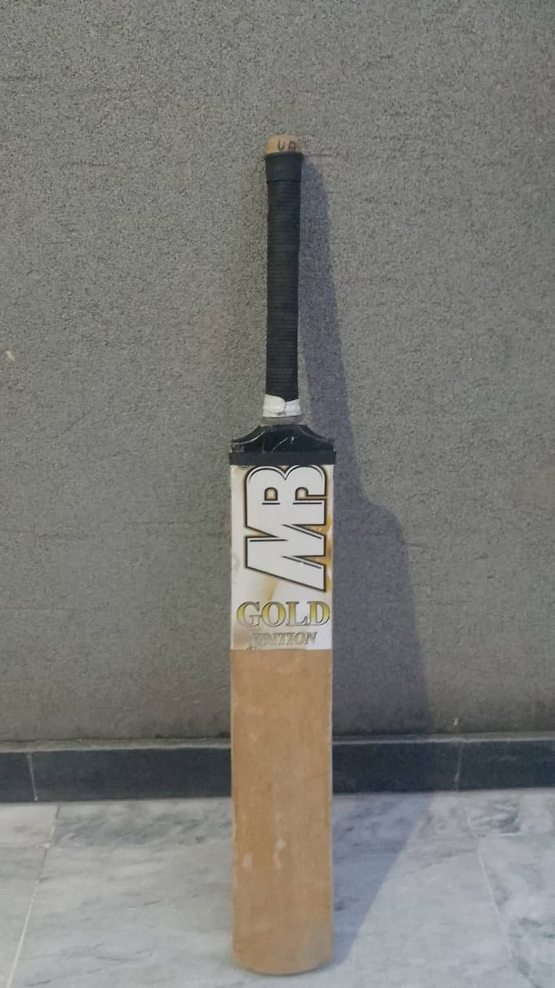 Cricket Bat 0