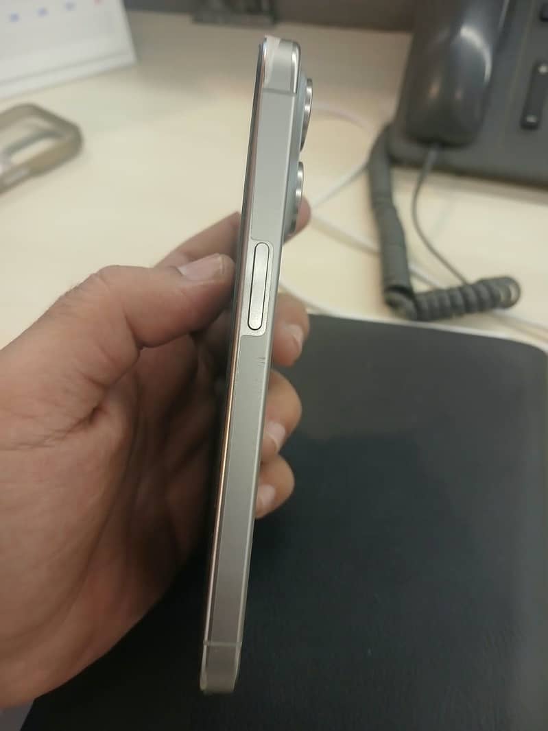 Apple iPhone 15 Pro - PTA 4