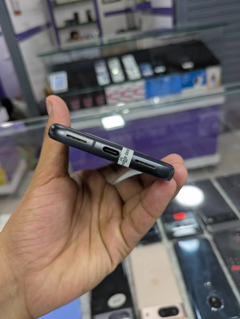 Google Pixel 8a 2