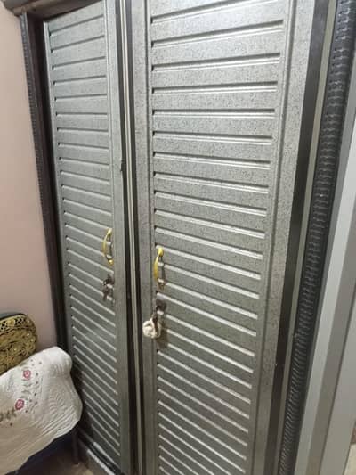 Double Door Almari