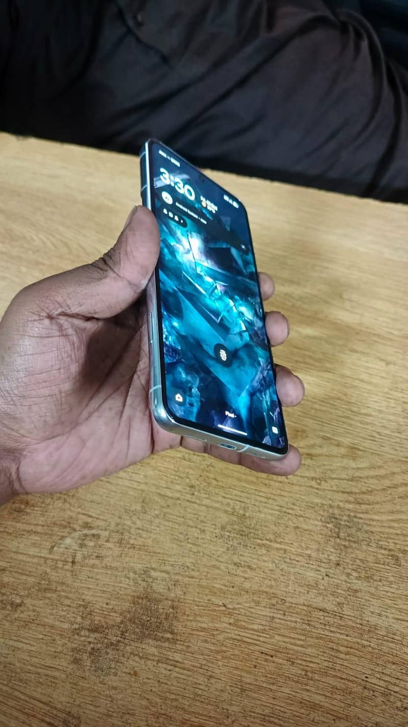 Google Pixel 8 Pro 1