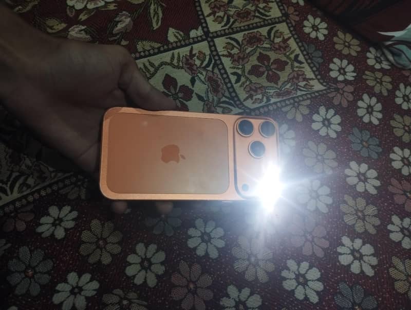 iPhone 11 4