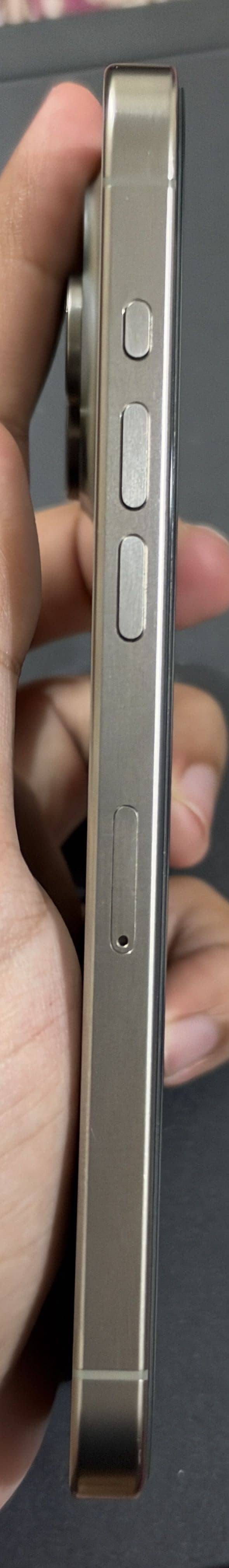 Apple iPhone 15 Pro Max 2