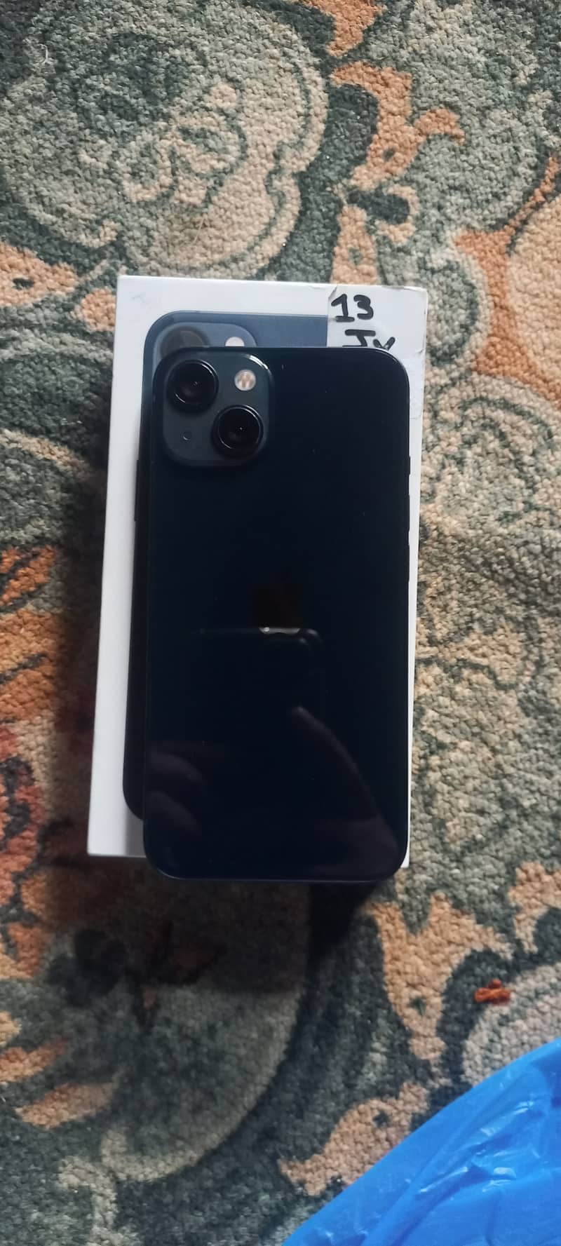 Apple iPhone 13 1