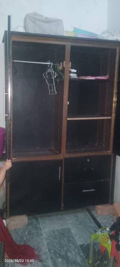wardrobe for sale full size +80kg+