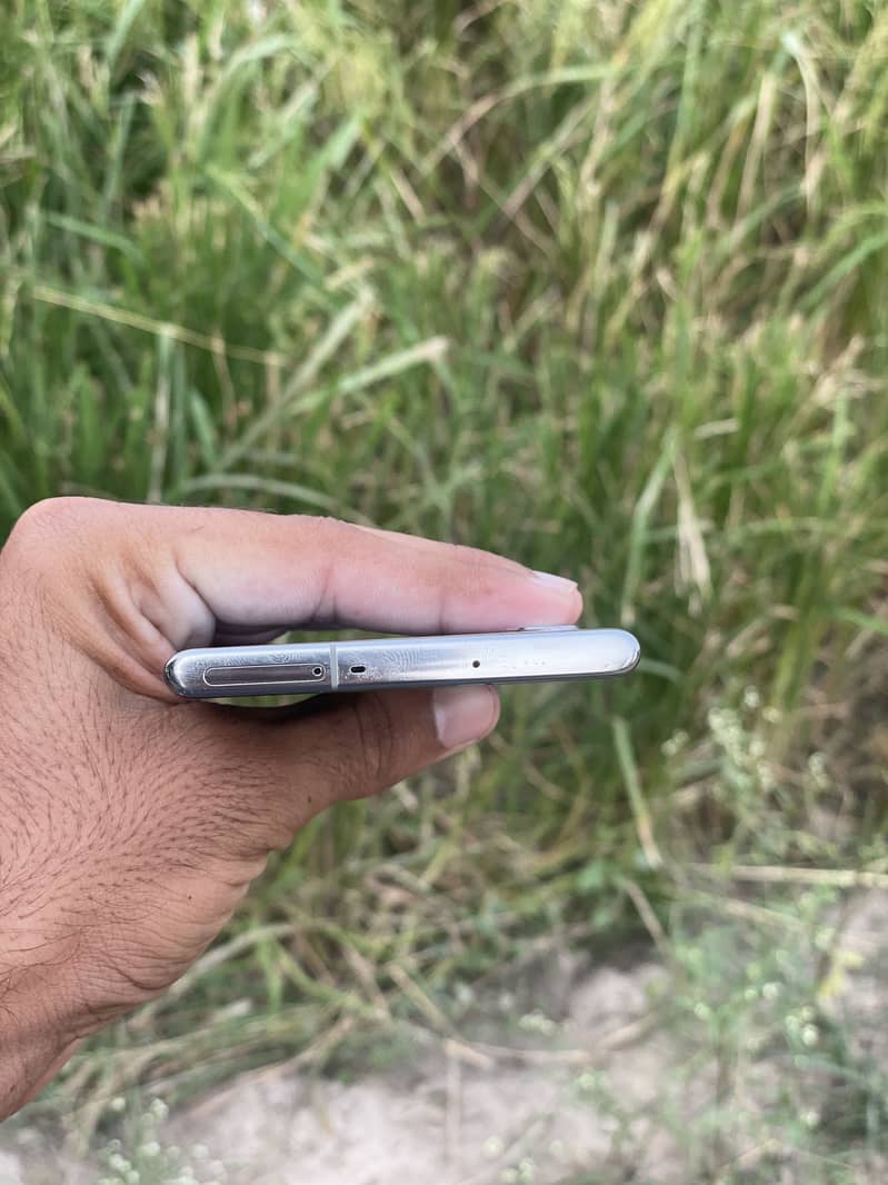Samsung Mobile Note 10 Plus 1