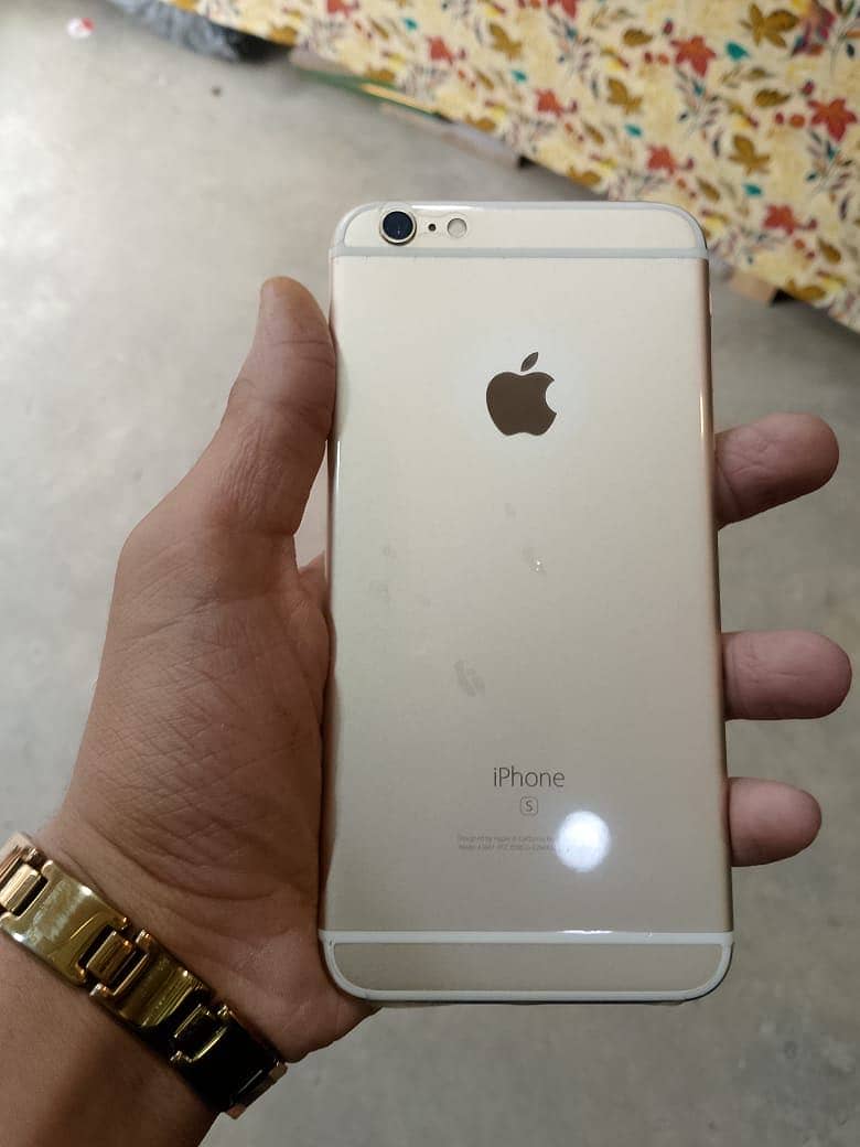 Apple iPhone 6S Plus 0