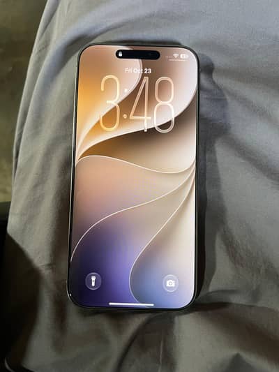 Apple iPhone 16 Pro Max