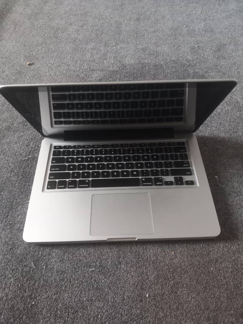 macbook pro 1