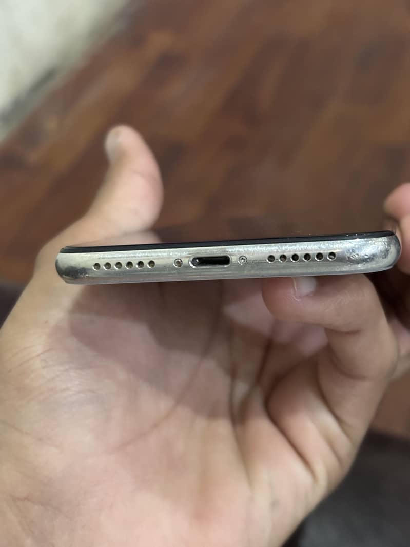 Apple iPhone X 9