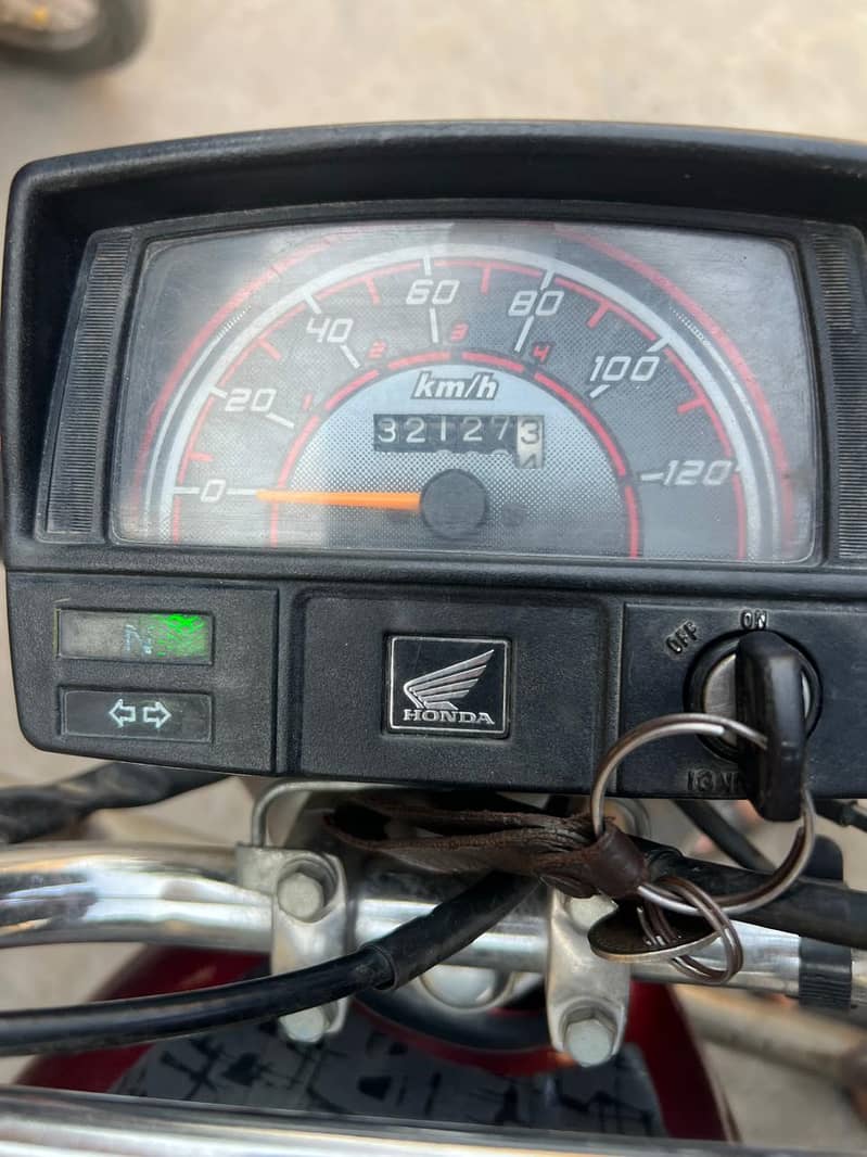 Honda CD70 2024/25 1