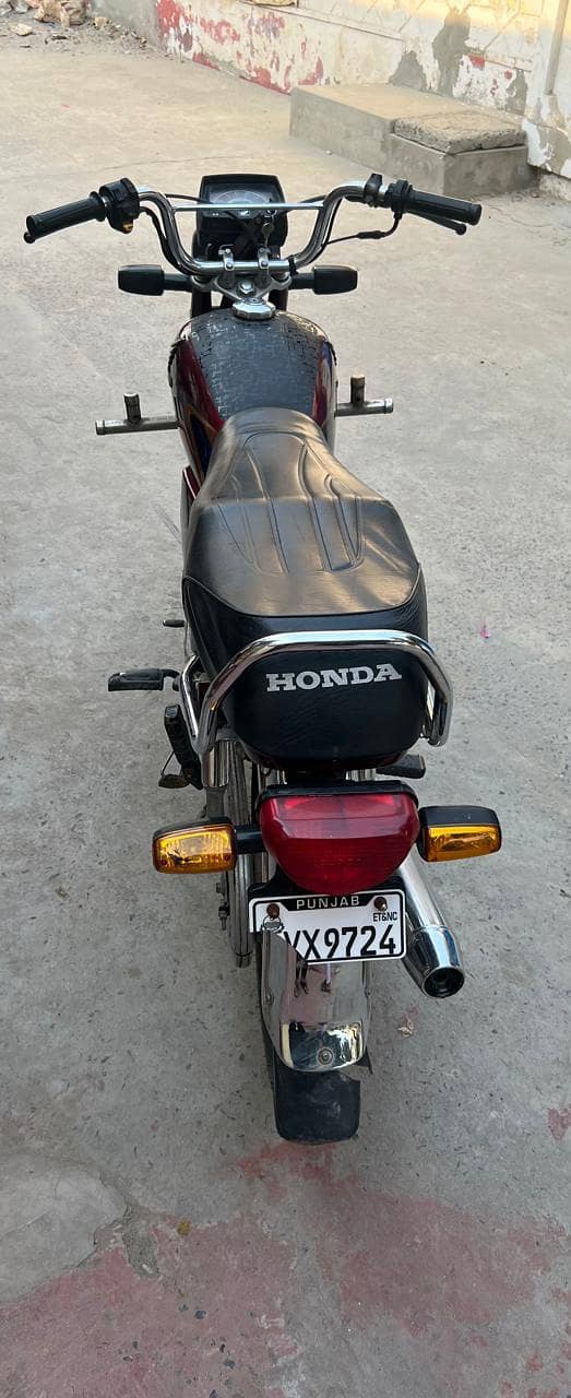 Honda CD70 2024/25 2