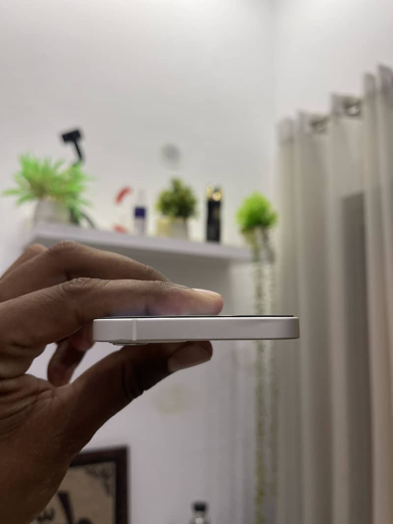 Apple iPhone 12 2