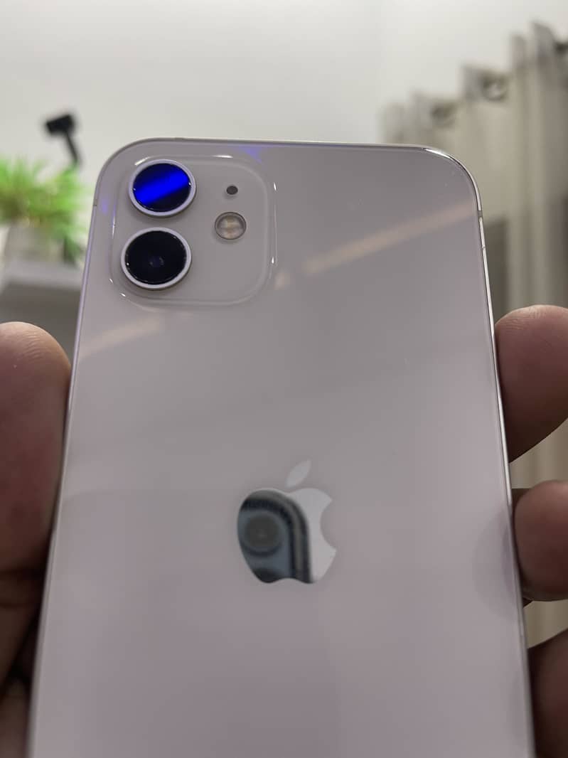 Apple iPhone 12 8