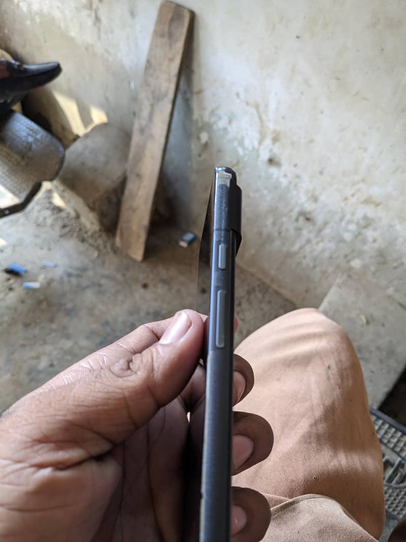 Google Pixel 8 2