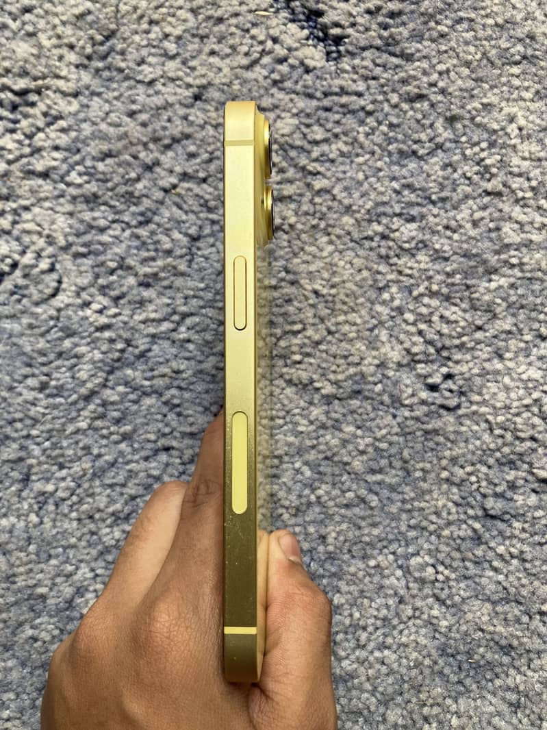 Apple iPhone 14 2