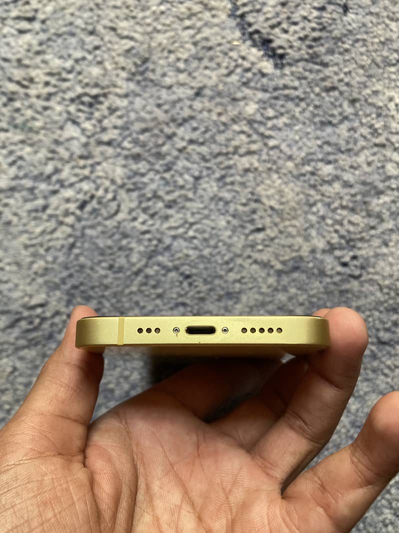 Apple iPhone 14 5