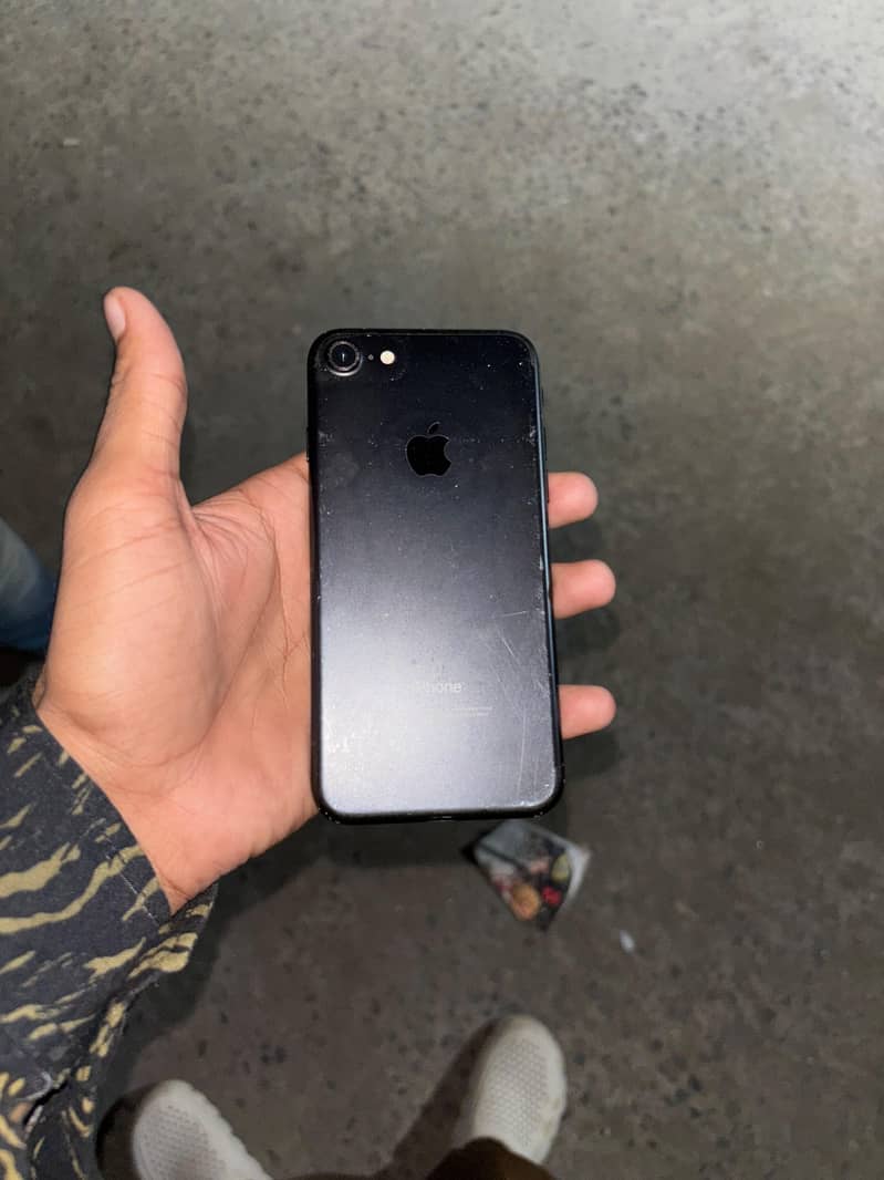 Apple iPhone 7 6